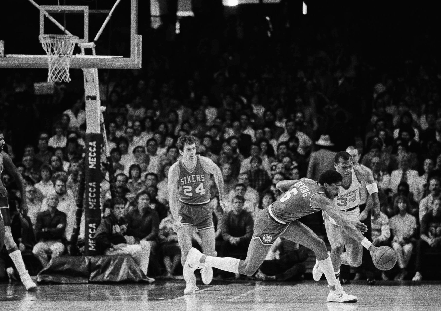 76ers vs Bucks NBA Playoffs - 1985